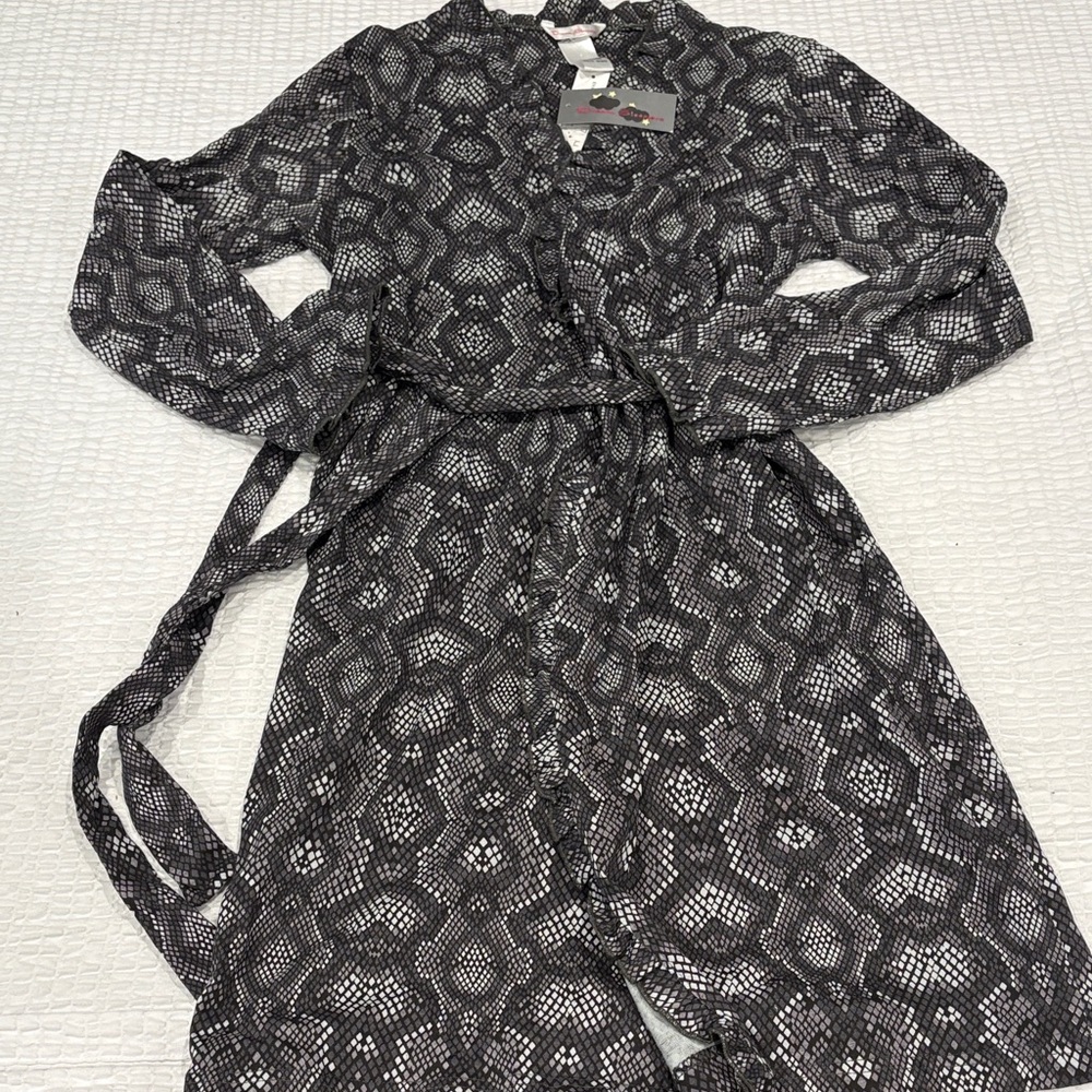 Dream Sleepers 100% cotton Robe with ruffle trim